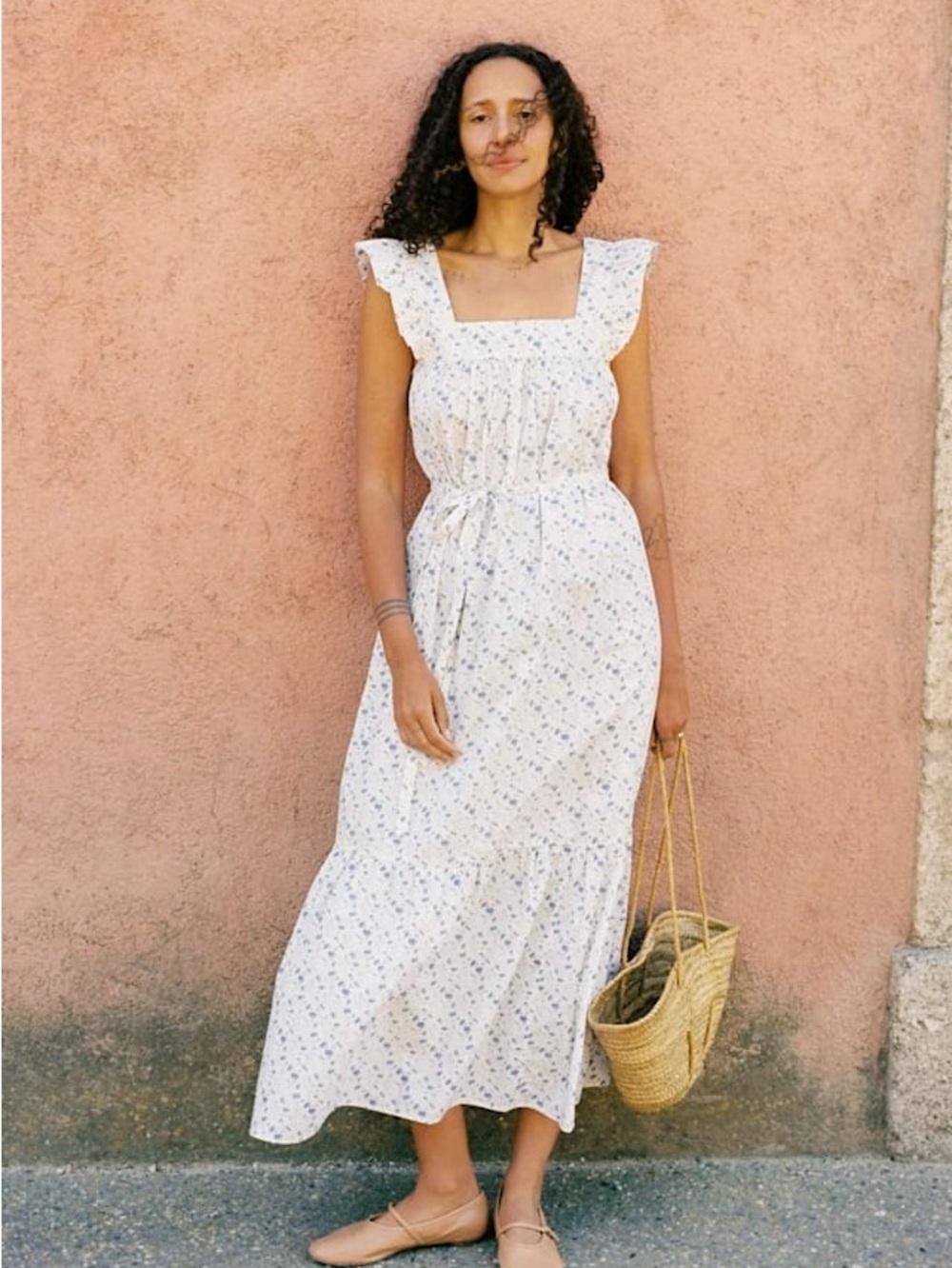 Benny Christy Dawn White large daisy field  Dress with Blue Floral